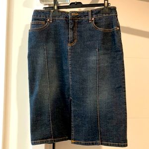 Bebe denim skirt